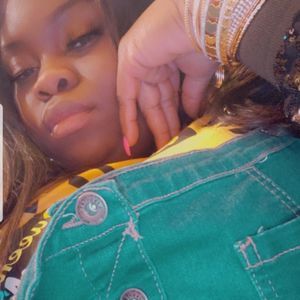 Meet your Posher, Abbey